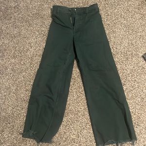 Barely worn Zara green pants. Great condition!